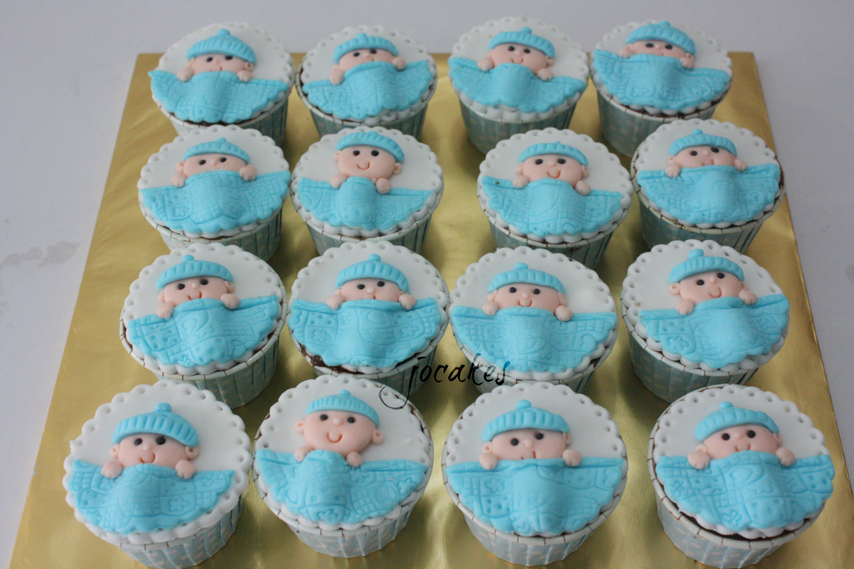 newborn baby cupcakes